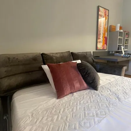 Milanese Lodge/luxury House In The Heart Of Lägenhet Milano