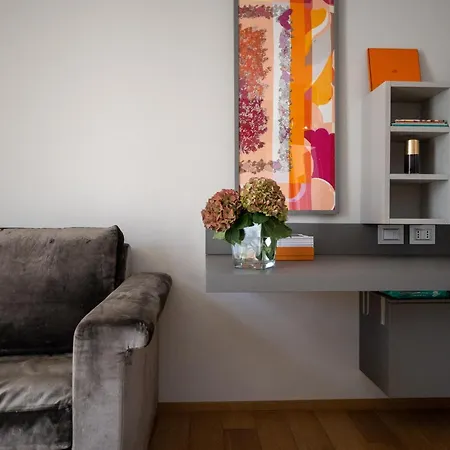Lägenhet Milanese Lodge/luxury House In The Heart Of Milano